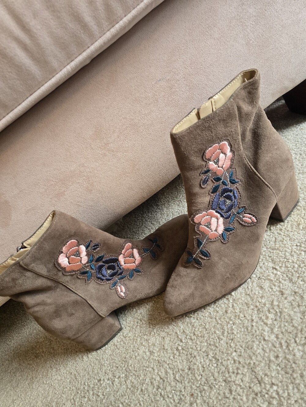 Steven Madden BROOKER Brown Suede Leather Floral Embroidery Boots